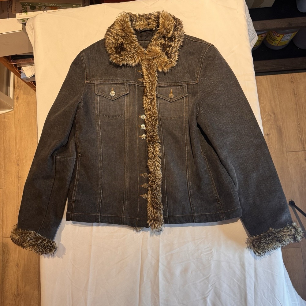 Black Rivet Fur Trim Jacket‎ Denim Y2K Fur Cuffs Lined Women's Size Large NWOT